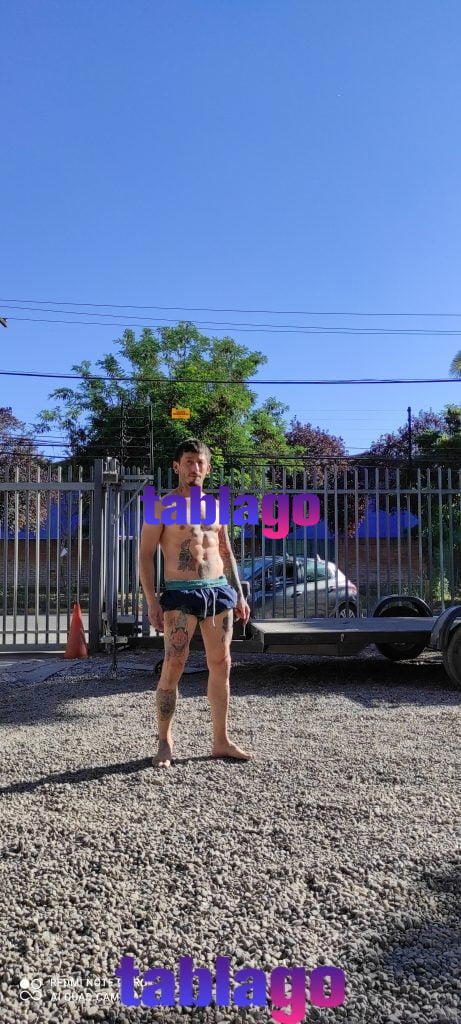 Lukas, Santiago. Lo que necesites y desees babe