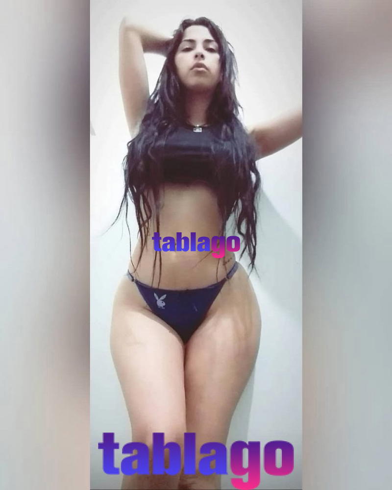 Jennifer exquisita jovencita atrevida sin límites de contacto