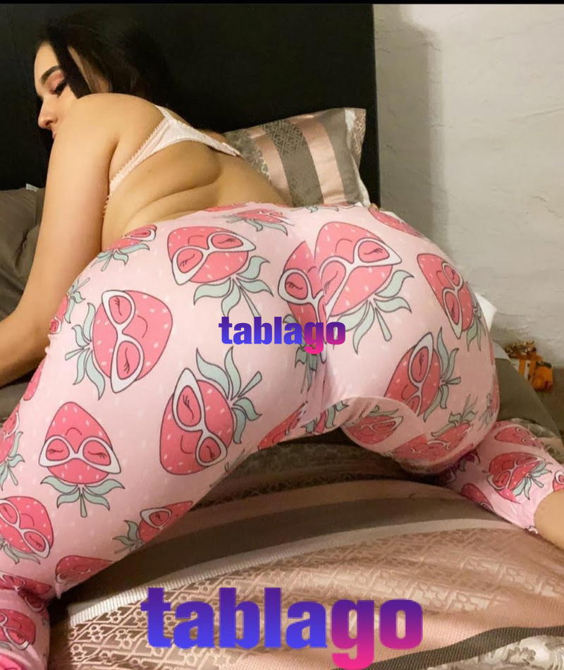 Señorita de grandes atributos 24 añitos, por pocos días, con lugar céntrico y discreto.. APASIONADA Cariñosa y juguetona