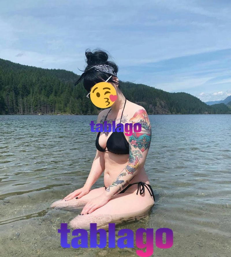 pendejita HOOT bien putita suicide girl