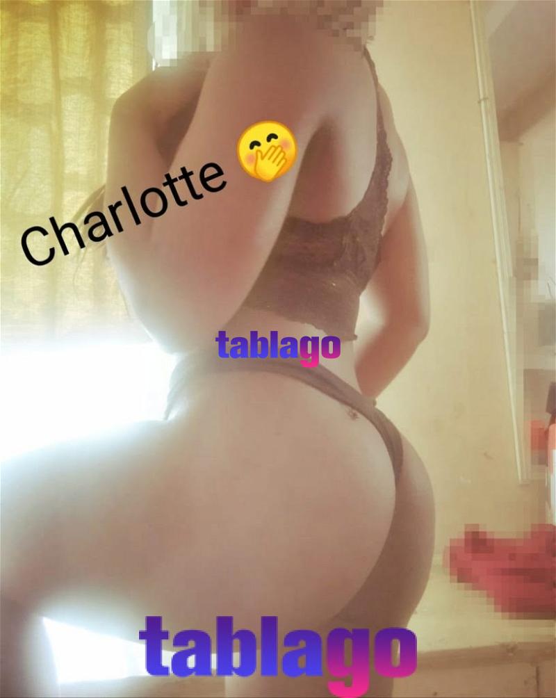 Charlotte colombiana tratro de polola