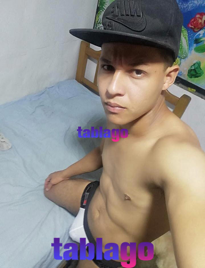 🍆💎 Recién llegado a la ciudad 🇨🇱 Activo 100% con un pico 17cm 🍆grandes cocos👌 dispuesto a complacerte