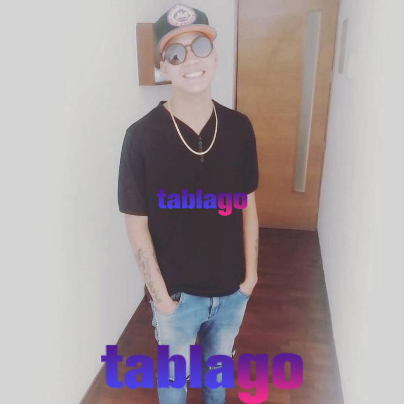 Venezolano, Caliente, Fuerte, Morboso, Quiero cumplir tus fantasías.