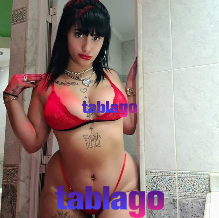 Jovencita compañia caliente