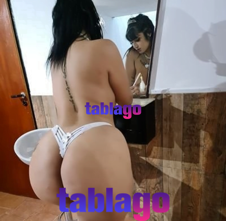 Dahiana joven ardiente dama de compañía