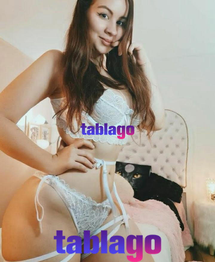 Ardiente chica esperando tu llegada🔥😚