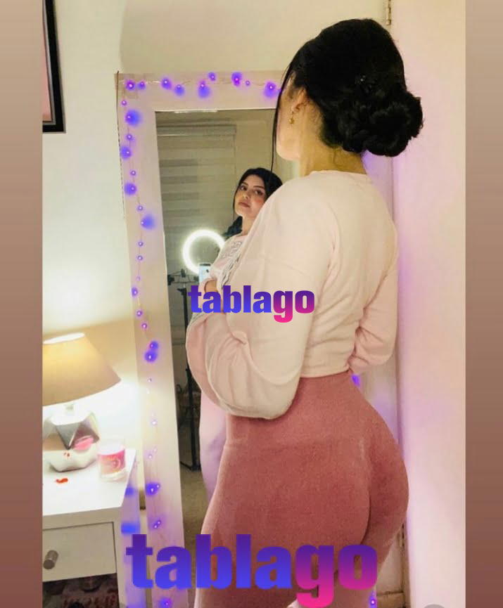 Charlotte muy bonita