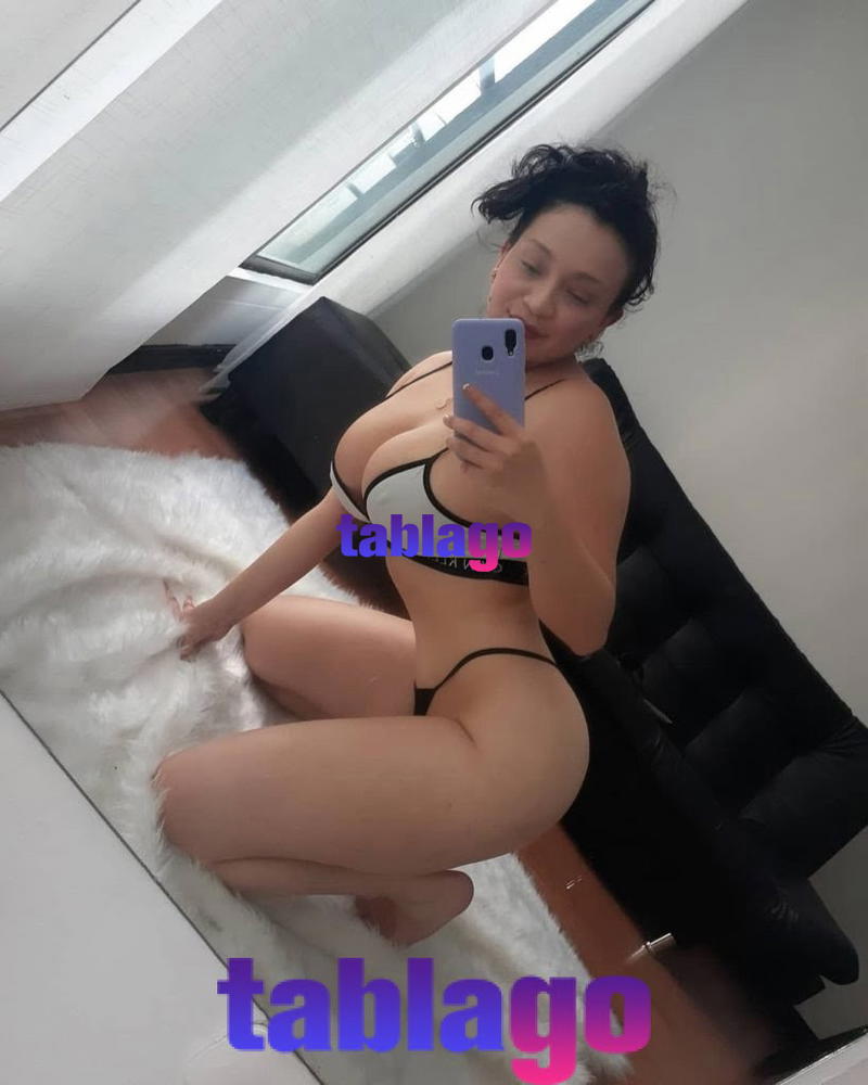 Javiera caliente traviesa juguetona dispuesta a cumplir tus sueños