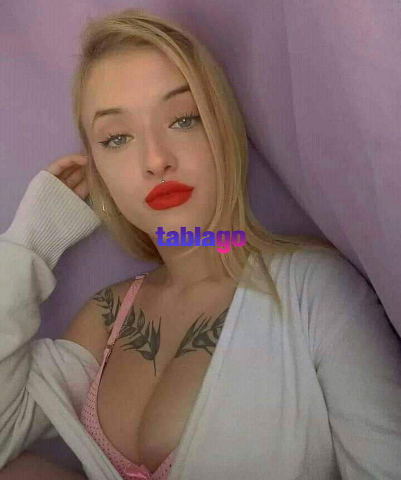 Hola me llamo Andrea soy una chica bien cachonda