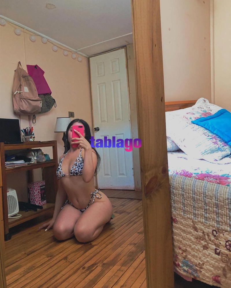 Nicole chica sexi linda en estacion central