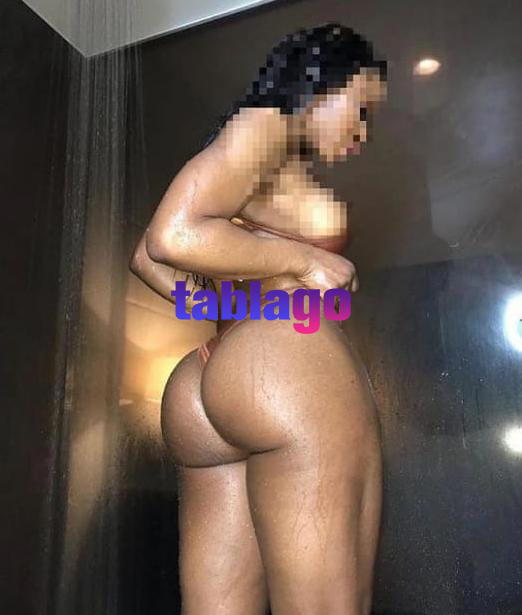Karensita jugetona foto real