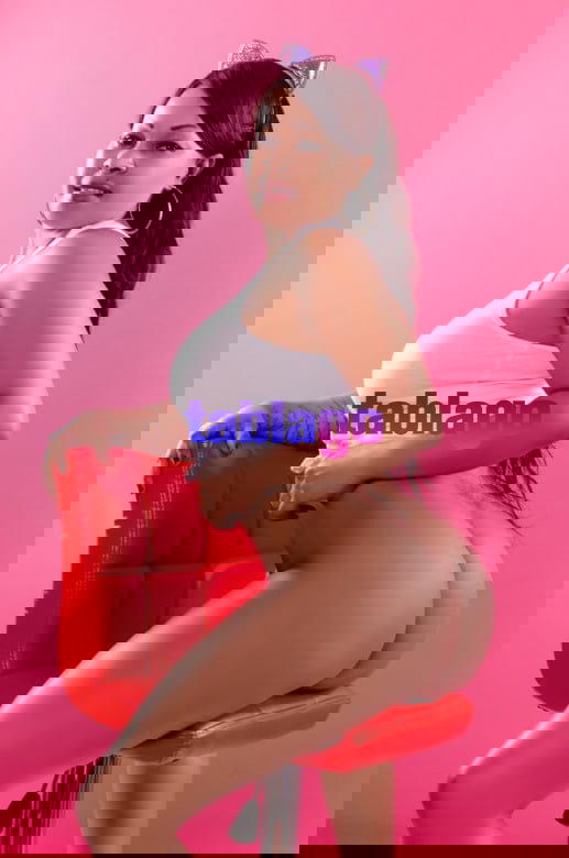 Caliente disponible golosa jovencita fotos reales