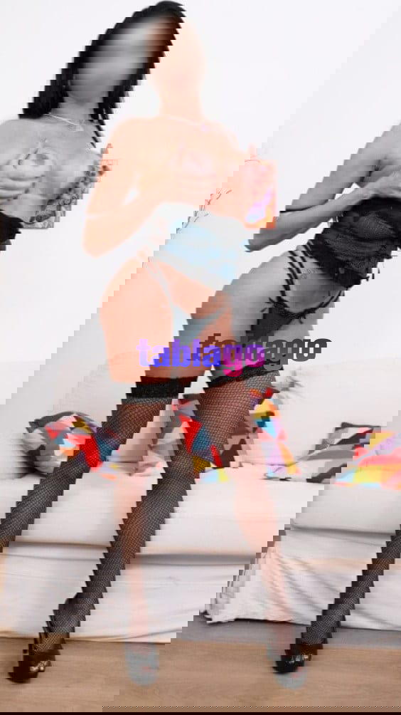 SOY LA AMANTE PERFECTA CON LA QUE PODRÁS VIVIR MOMENTOS REALMENTE SALVAJES,