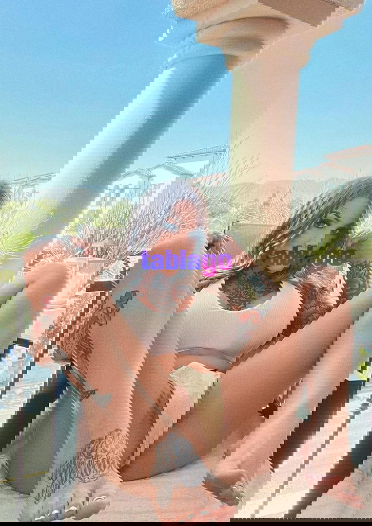 Soy Venuz una chica atrevida juguetona no te arrepentirás te espero en mi WhatsApp