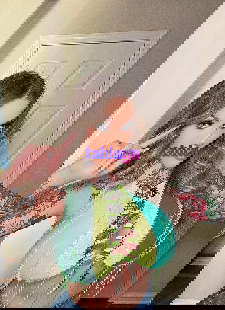 Soy Venuz una chica atrevida juguetona no te arrepentirás te espero en mi WhatsApp