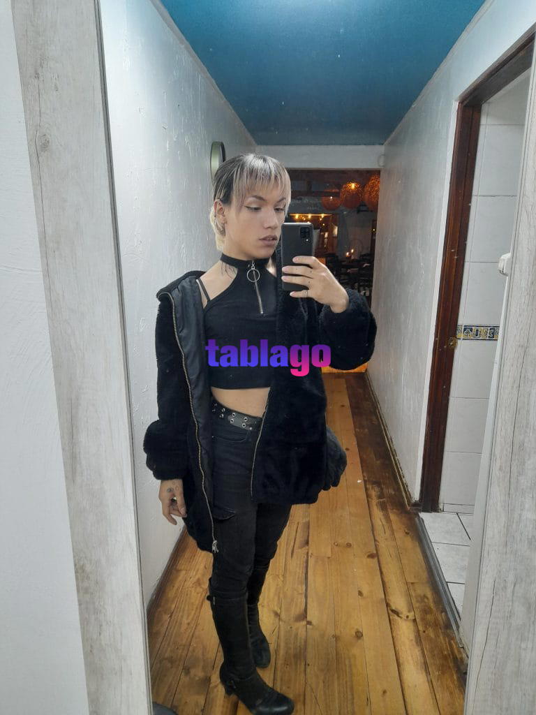 BBCITA RUBIA DELGADA Y SUMISA DISPUESTA A TODO