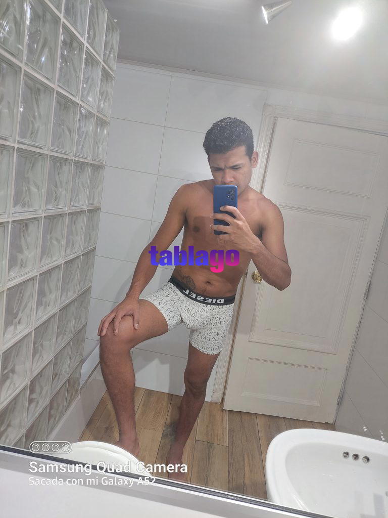 Josueth tu moreno complaciente