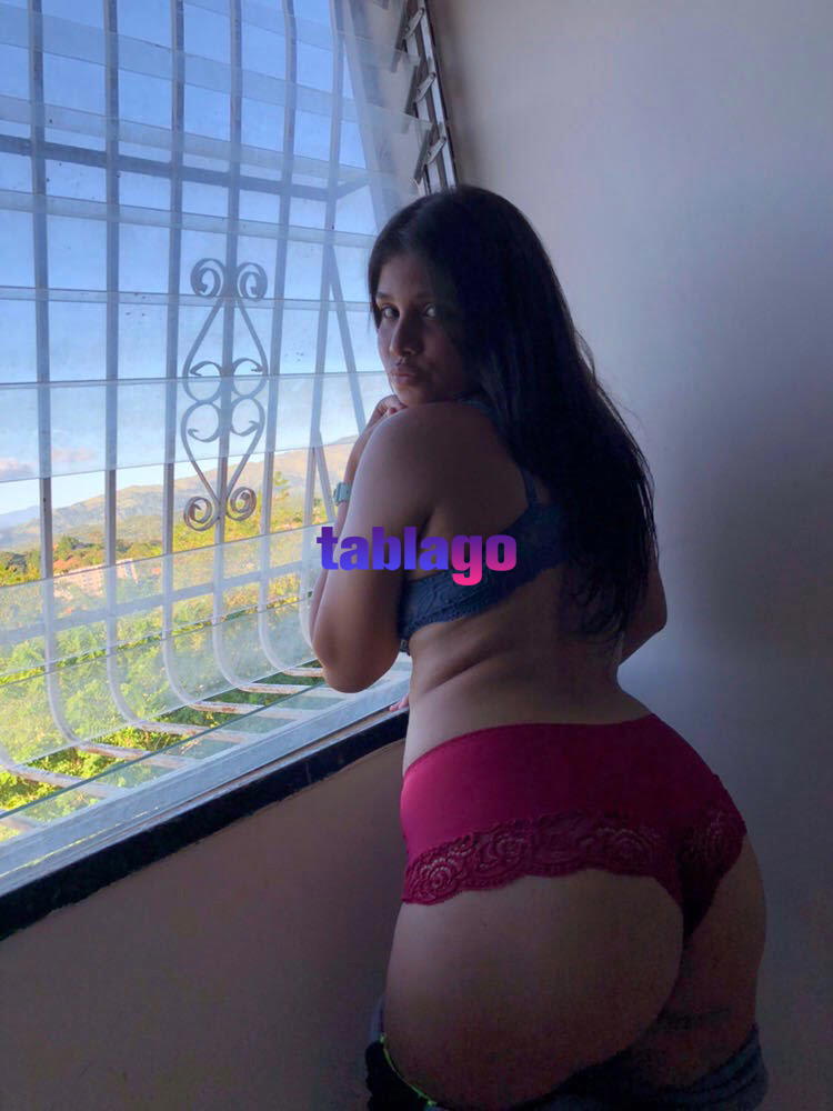 Soy danni tengo 20 añitos 😈 hago cosas muy rica escríbeme para más info 🔥🔥