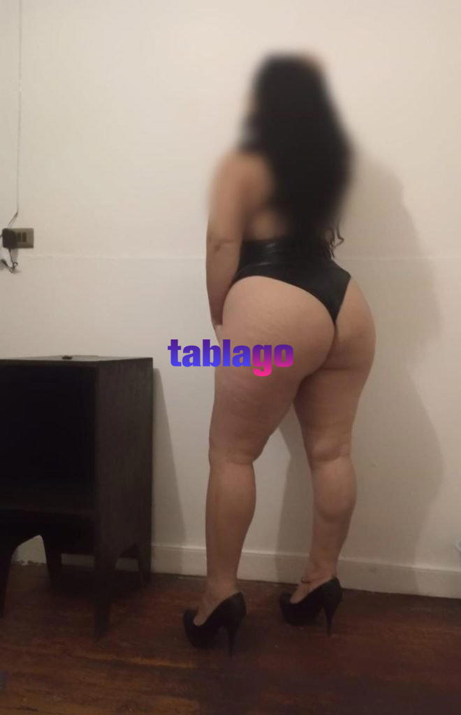 Michel una linda y sexy y rica mujer madurita de grandes atributos