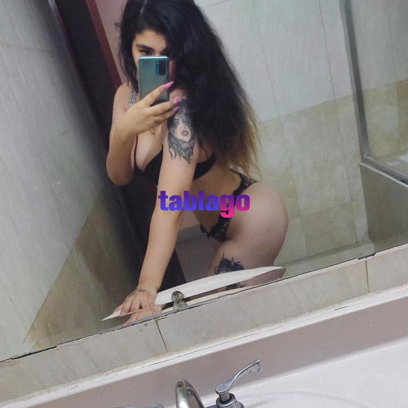 Hola soy valentina muy rica