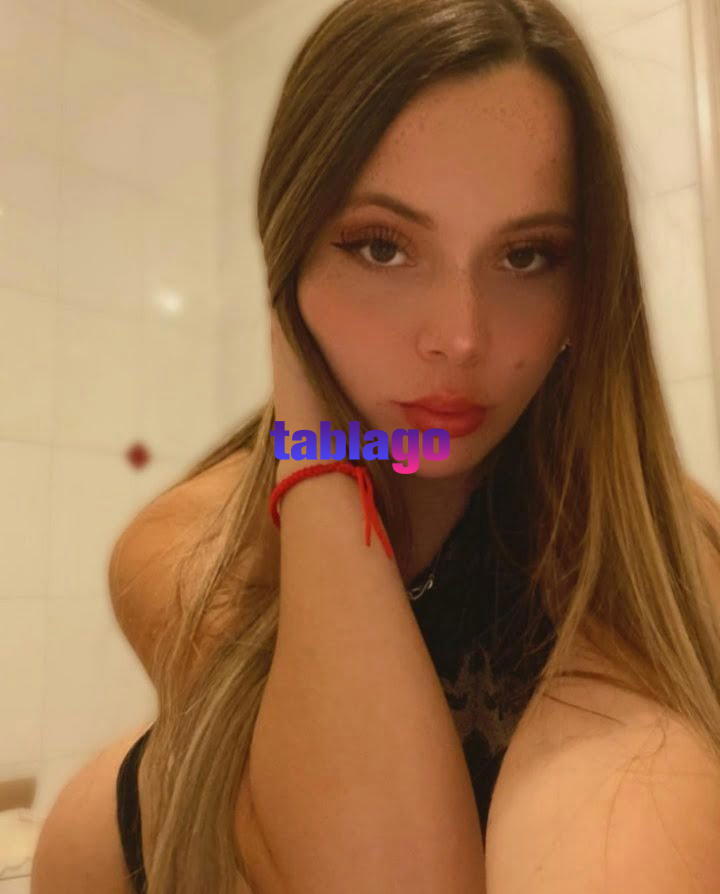 Me llamo samantha jovencita ardiente