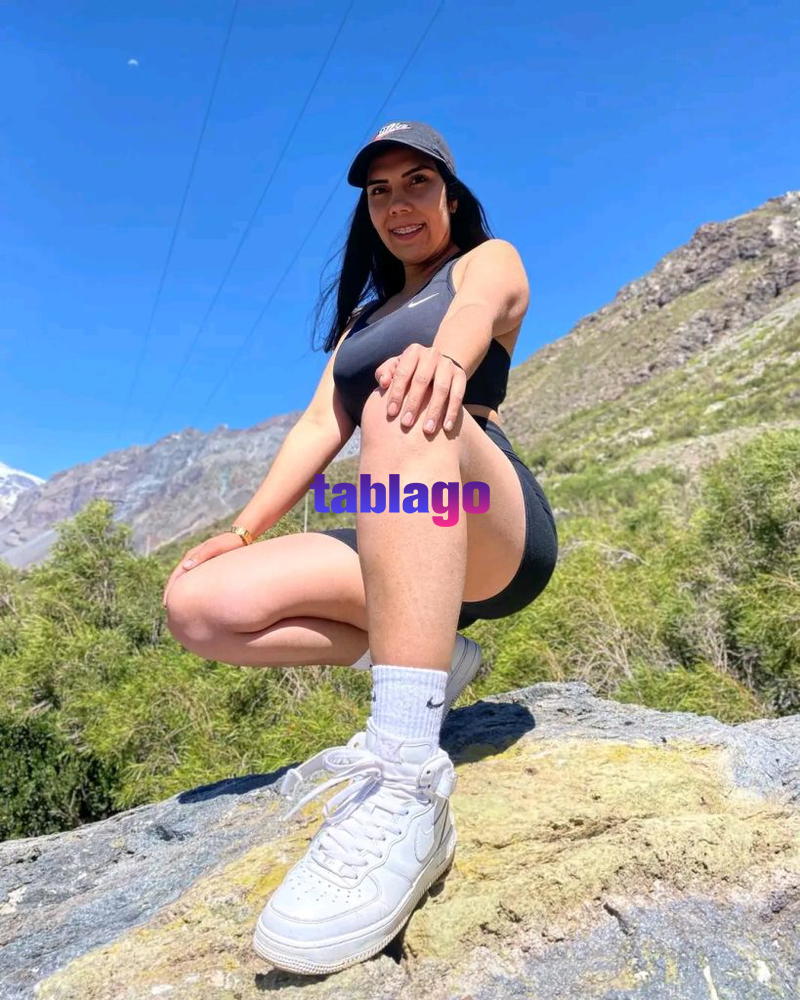 Caliente y atractiva y besadoraa