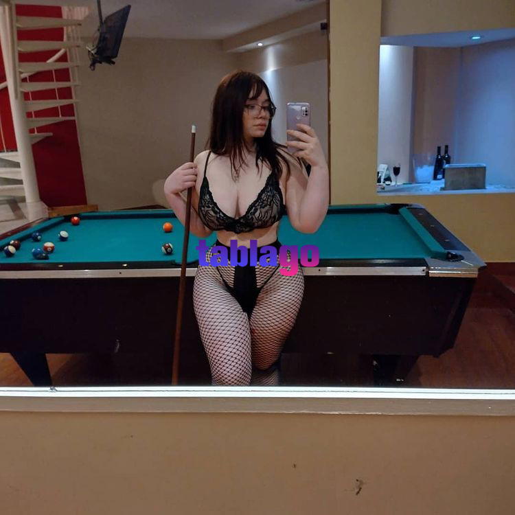 Antonella sexy jovencita ofrece servicios eróticos venta de packs de fotos videollamadas y videos personalizados hablame