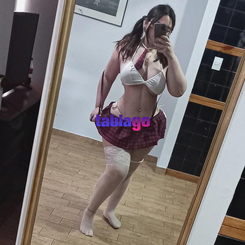 Antonella sexy jovencita ofrece servicios eróticos venta de packs de fotos videollamadas y videos personalizados hablame