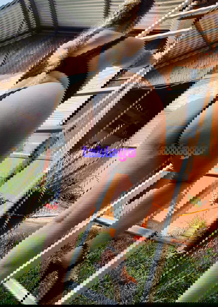 Tania MILF con rico oral a garganta profunda!!!