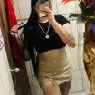 Mis amores soy una chica colombiana extrovertida alegre dispuesta a complacerte en todos tus fetiches sexuales
