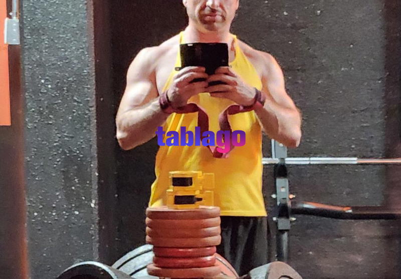 Solo mujeres. Masajes / gigolo