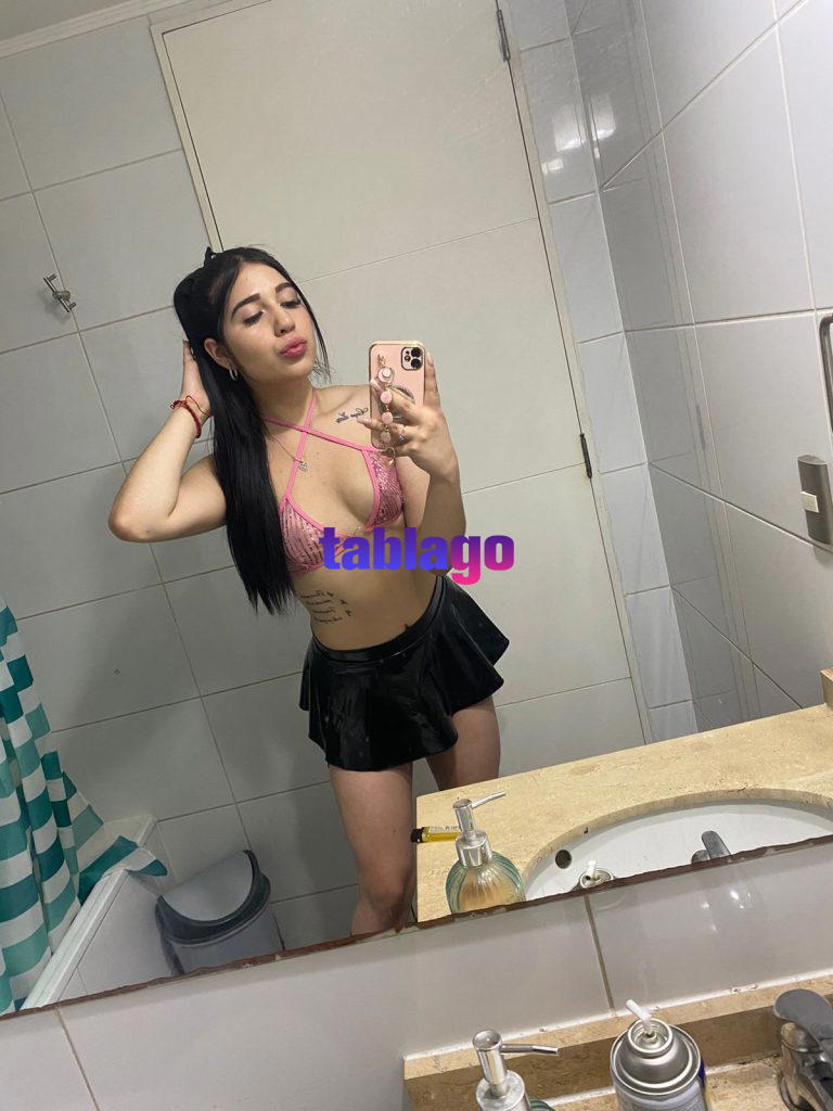 Martina  18 años chilena fotos reales