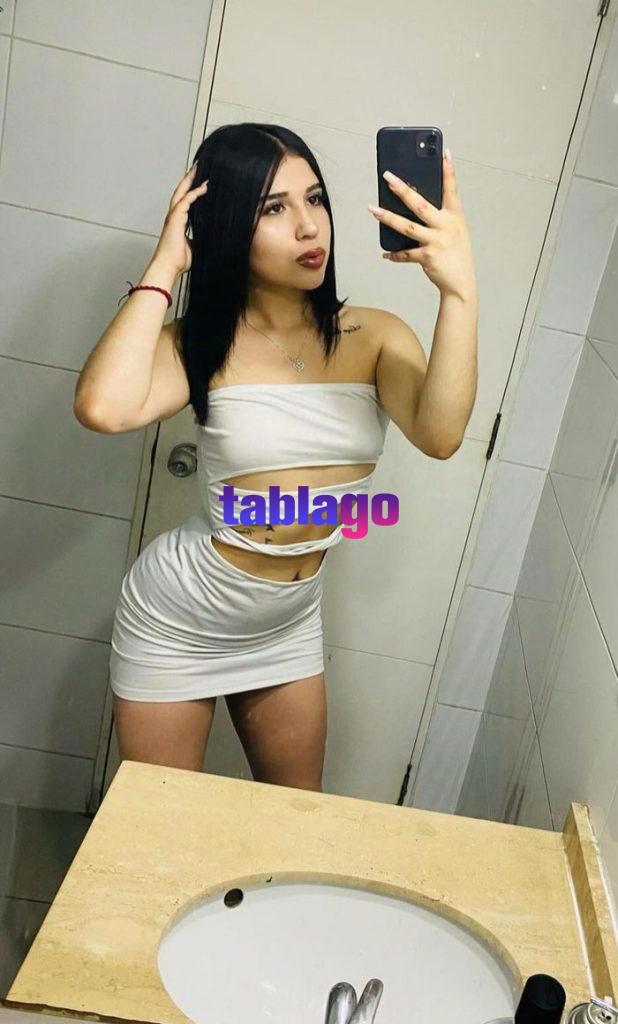 Martina  18 años chilena fotos reales