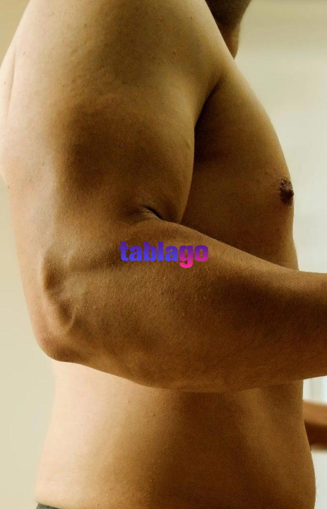 CON LUGAR .Vive 90 minutos de caricias, besos, masajes, intimidad, discreción y el trato que mereces.