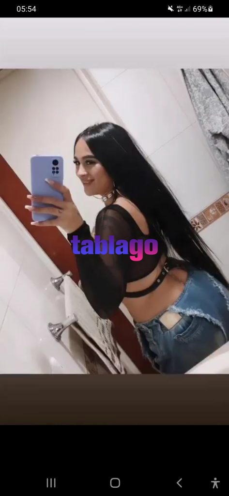 Bella hermosa linda