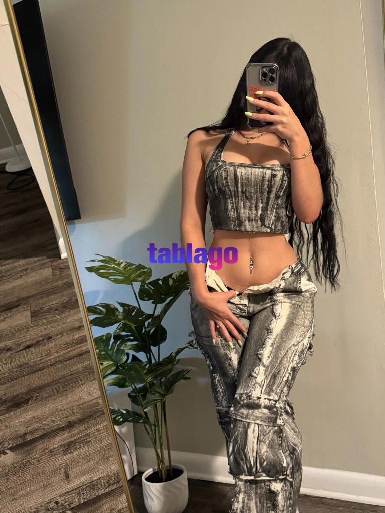 Agustina tierna golosa y ardiente todo permitido bebe