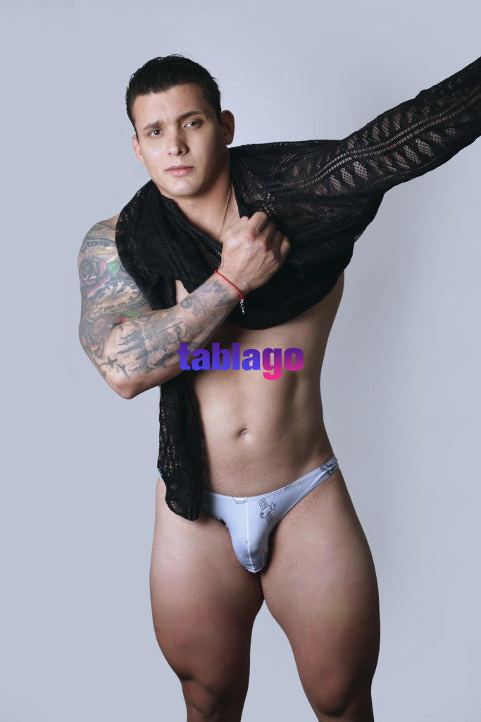 Macho dominante morboso 100% igienico