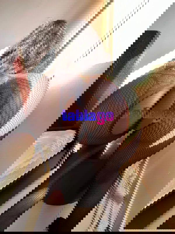 Brenda negra fogosa en la cama sin limites