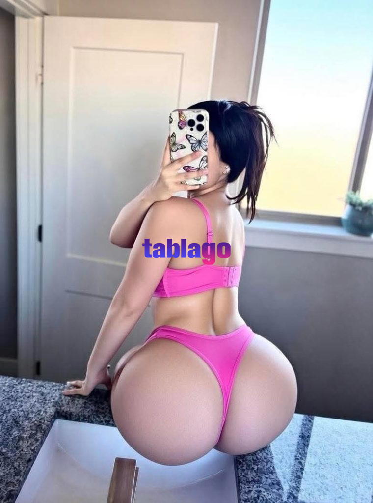 Carina linda y golosa ardiente tríos despedidas de solteros y todo lo que quieras amor