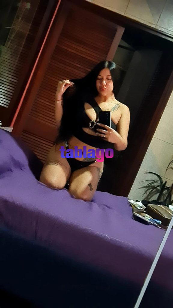 Chilena tetona caliente 25añitos