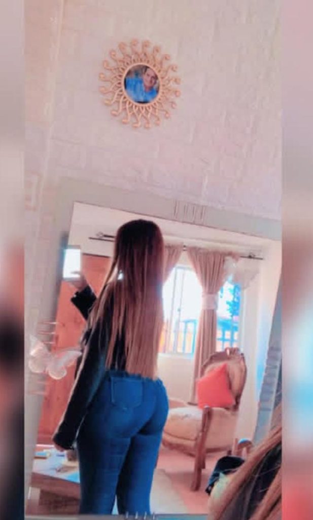 Ola soy la María La diablita la fiera la sexi la más guapa