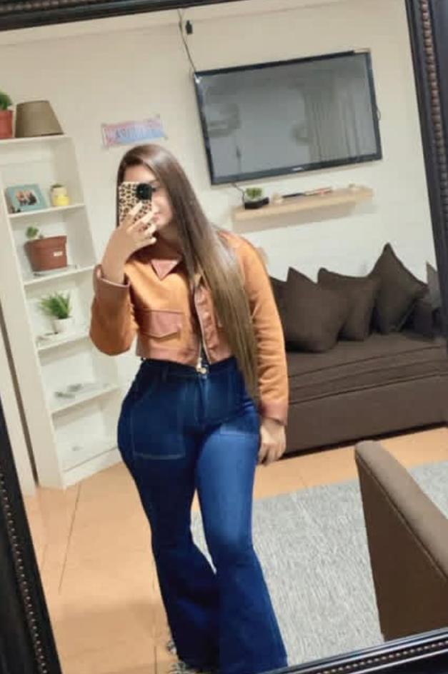 Soy María La diablita la guapa con ganitas de placer y tratos de pareja