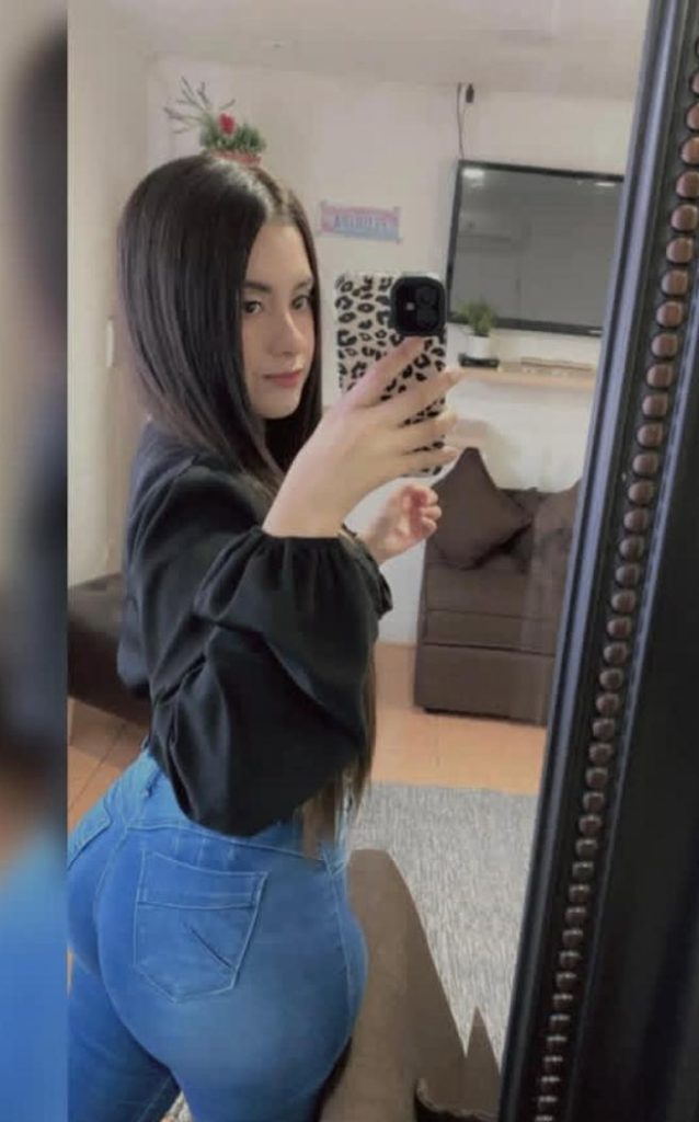 Soy María La diablita la guapa con ganitas de placer y tratos de pareja