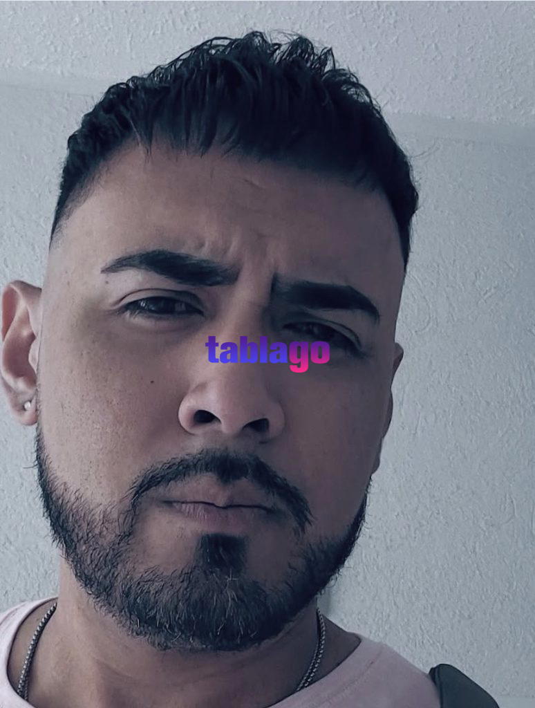 Acá activo complaciente Bi