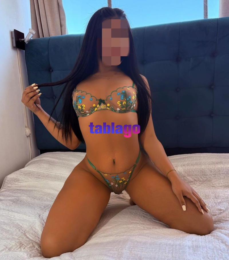 NIKOL DULCE JOVENCITA DE HERMOSO CUERPO CON MOVIMIENTOS EXCLUSIVOS,