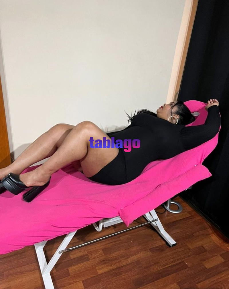 ZAFIRO XL AGENDANDO HORA PARA MASAJES
