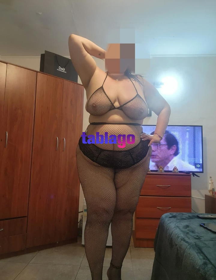 Gordita xxxl adicta al sexo golosa ardiente garganta profunda