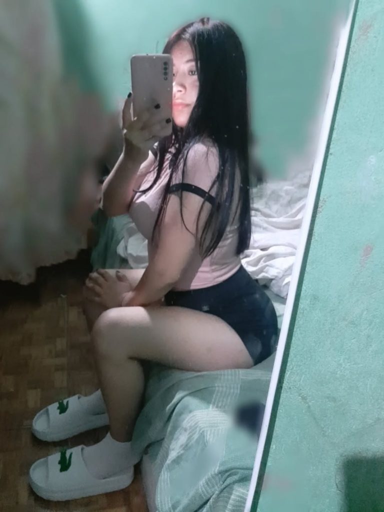 ardiente chica venta contenido servicios sexuales