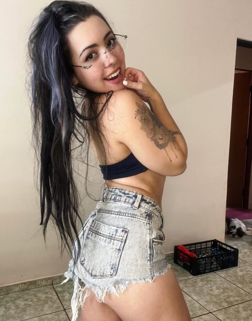 chica minfoma activa rico contenido