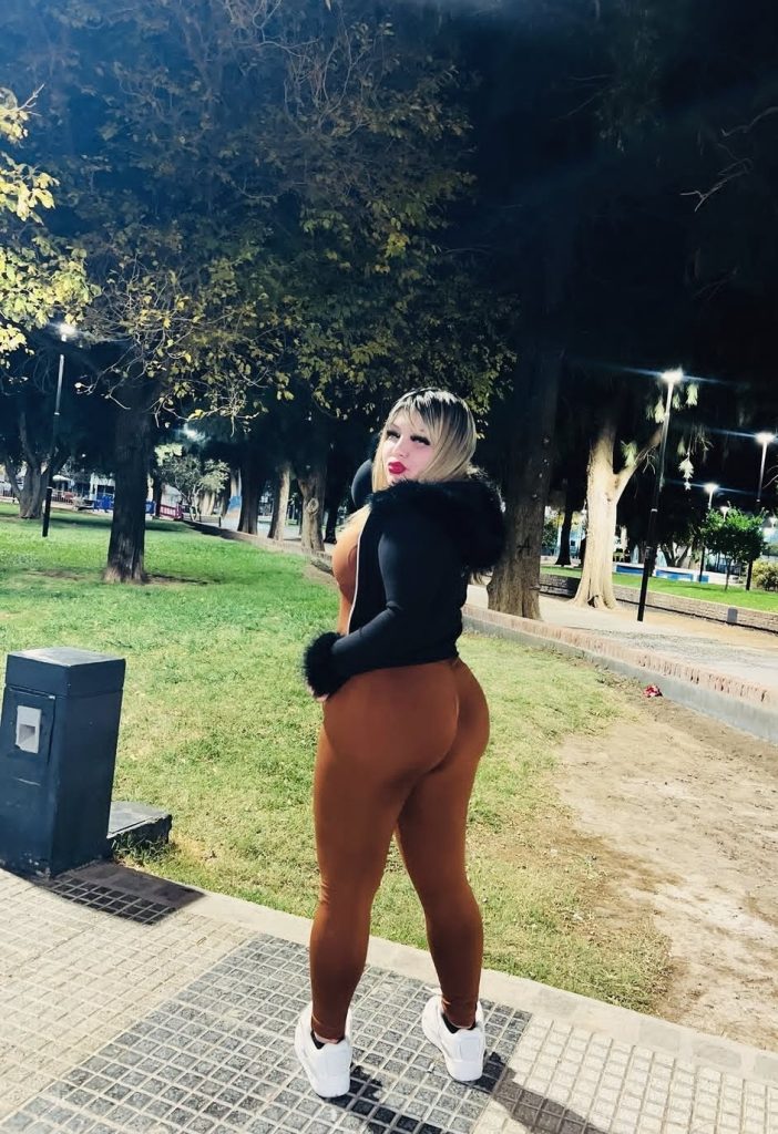 No pases frío amores juega conmigo videollamada